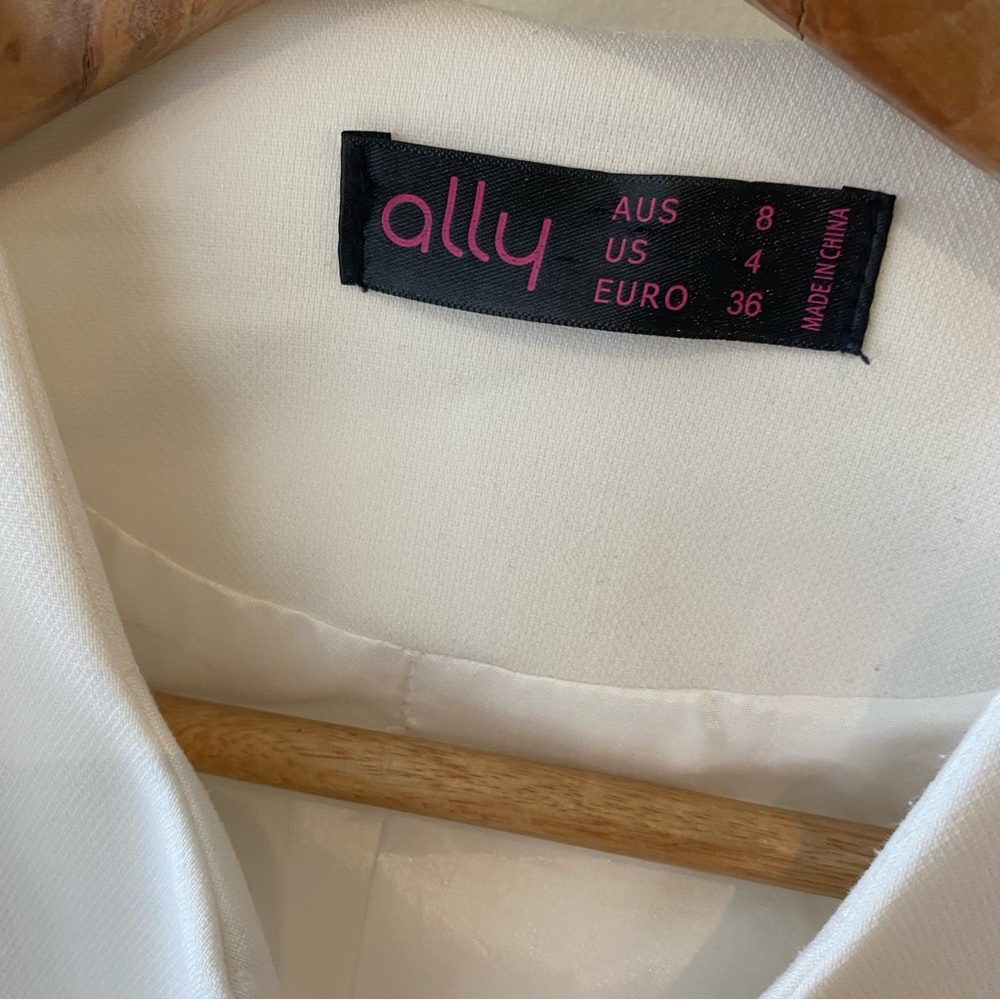 Ally White Blazer Collarless Fitted Business Casual Elegant Classic Size 8 - Picture 4 of 9